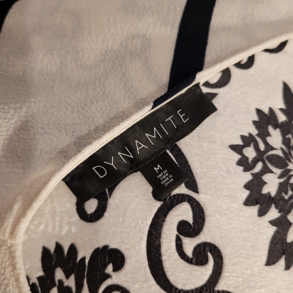 Nautical, striped dress with tie waist - Picture 4 of 4